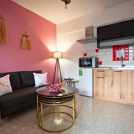De Flores Apartman *